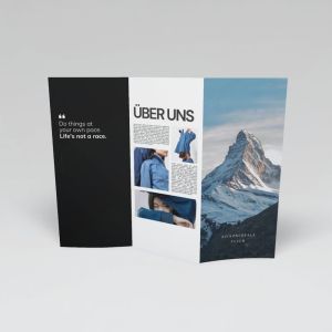 Falzflyer, Zickzackfalz (Leporellofalz)